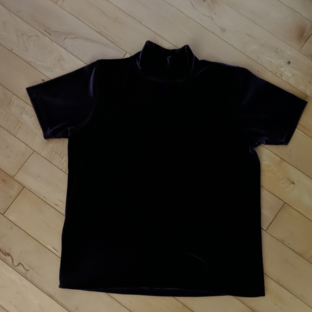 Short sleeve turtle neck